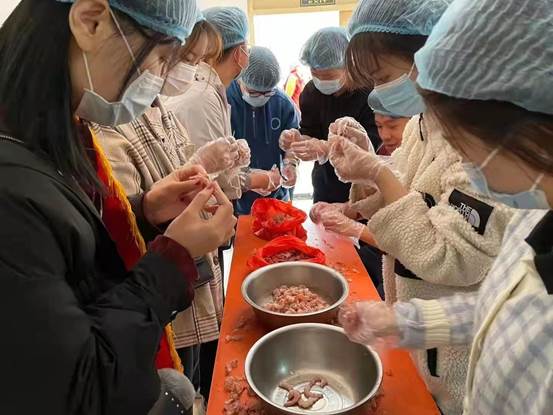 包饺子